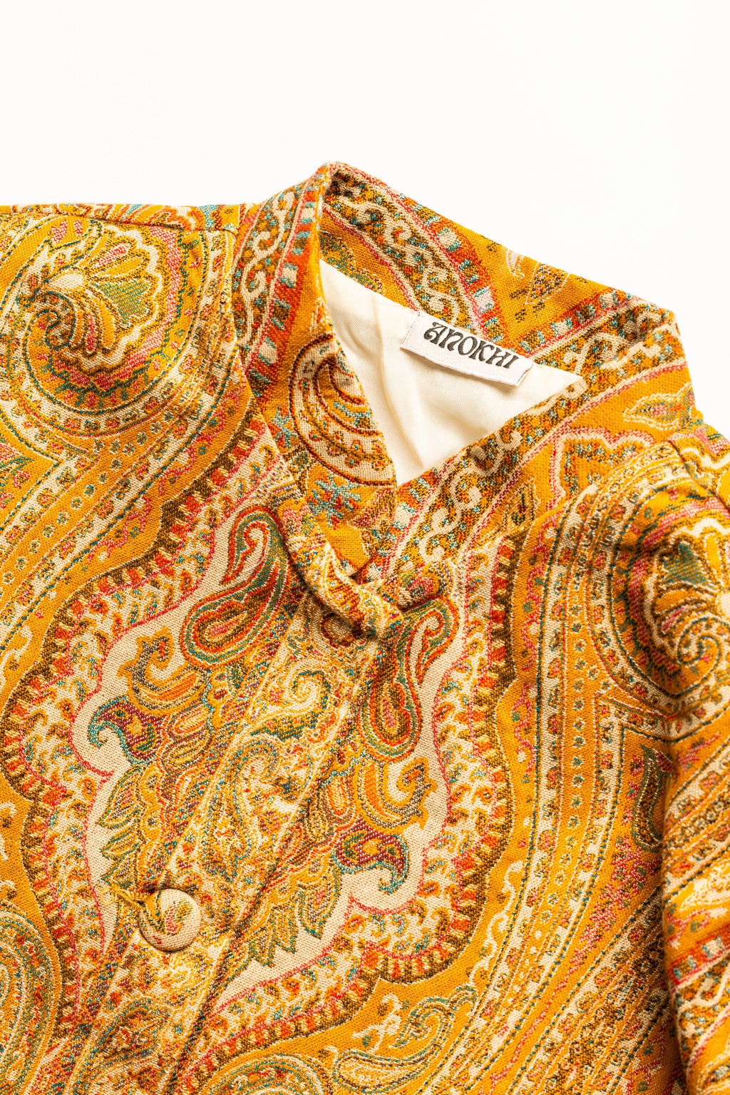 Color: Yellow - Bahaar Poncho collar view