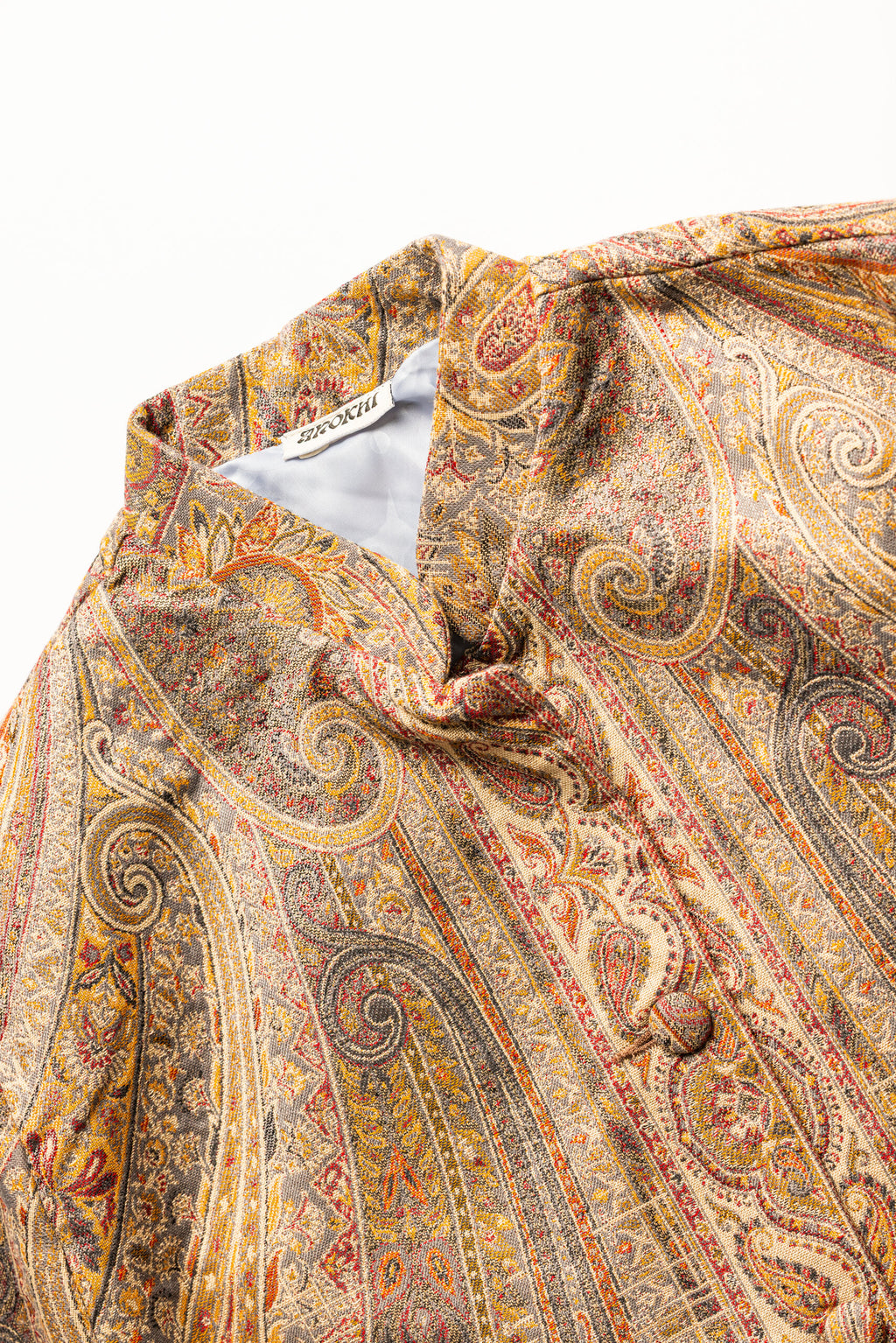 Color: Beige - Visra Poncho collar