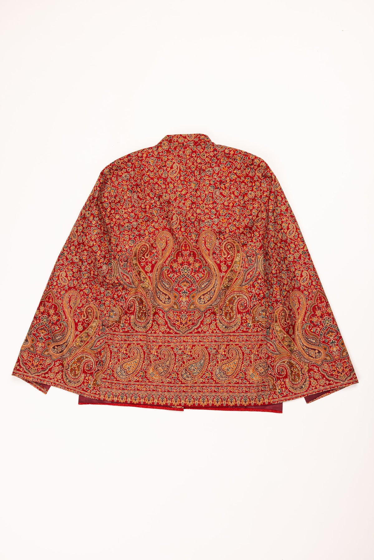 Color: Red - Ishq Poncho behinde view