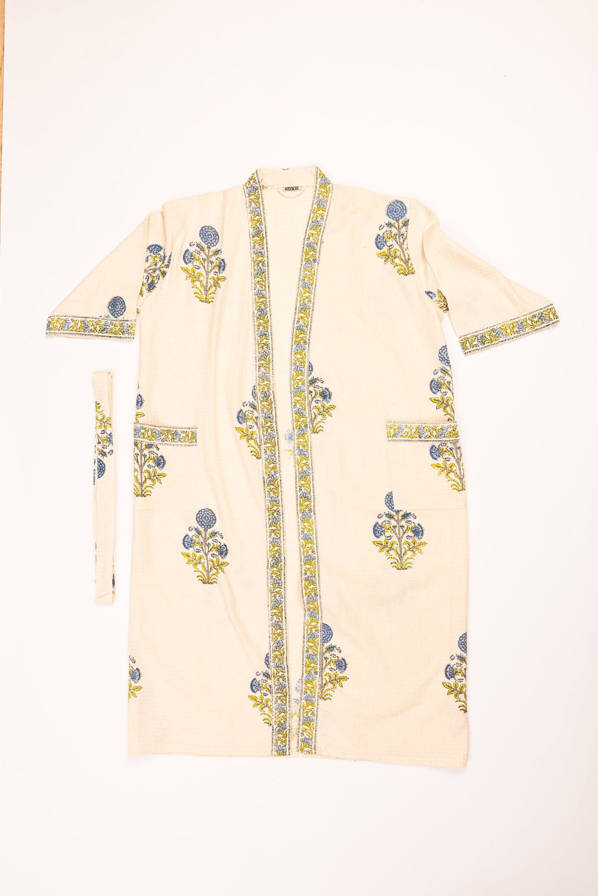 Color: Amber - leher rhobe front view